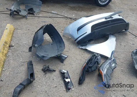 2019 Land Rover Range Rover Velar P250 z USA, uszkodzony, nr VIN SALYA2EX5KA792444